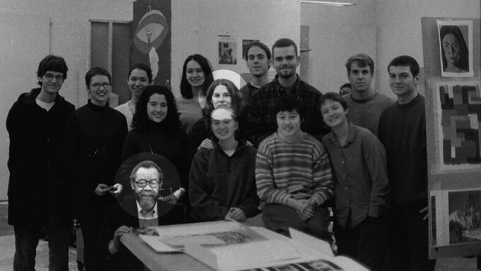 Black and white photo of Cathy Braasch's art class at Yale with Braasch and Robert Reed highlighted.