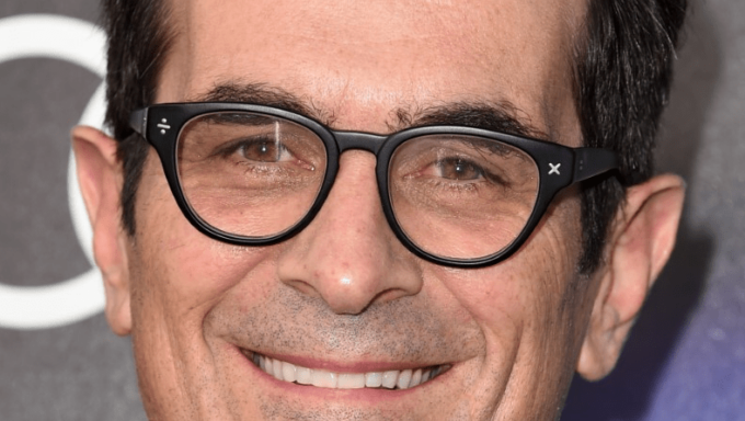 Headshot of Ty Burrell